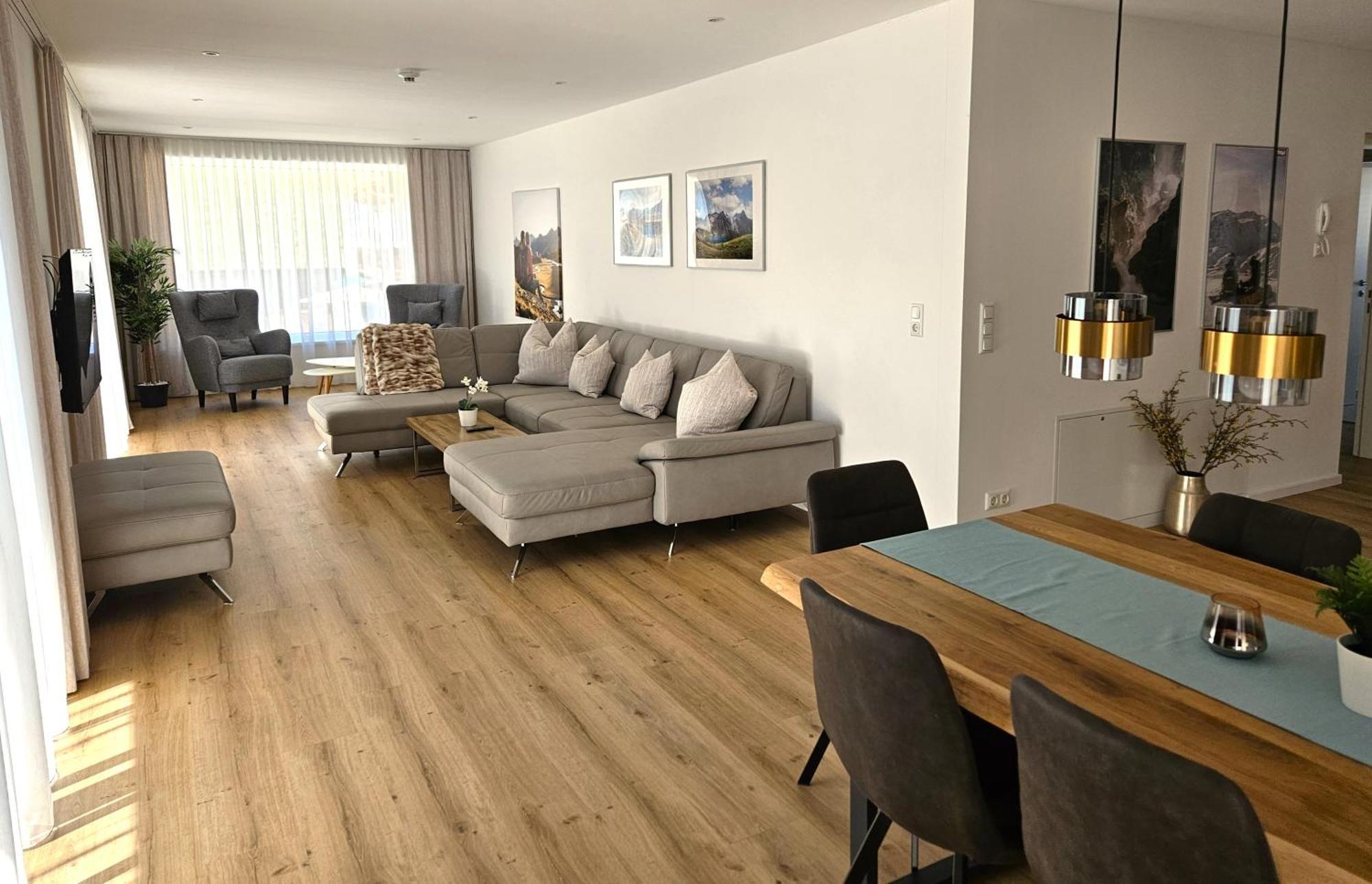 Appartements Am Kirchplatz Fulpmes Bagian luar foto