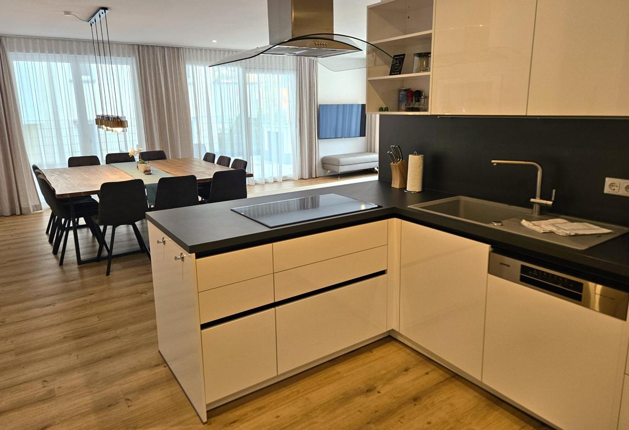 Appartements Am Kirchplatz Fulpmes Ruang foto